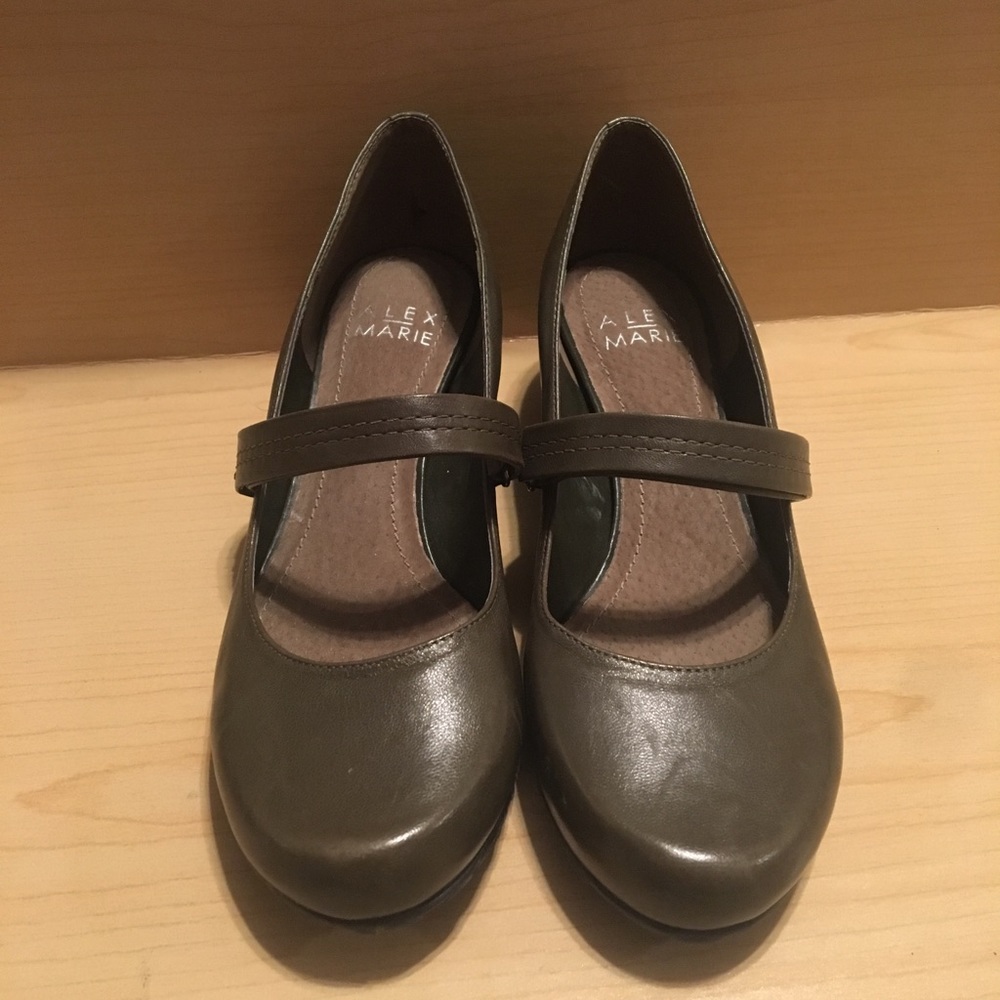 NEW Alex Marie Diana Leather Mary Jane style sz6